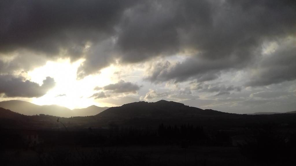 Le Gite De Cristal Proche Bugarach Granes Exterior photo