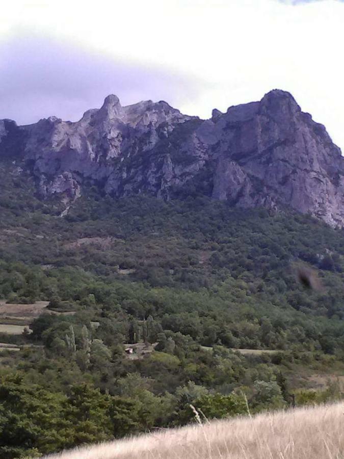 Le Gite De Cristal Proche Bugarach Granes Exterior photo